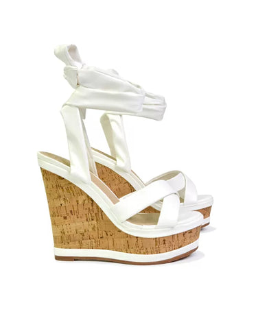 White UK 6 | EU 39 | US 8 | XY London