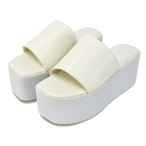 White UK 6 | EU 39 | US 8 | XY London