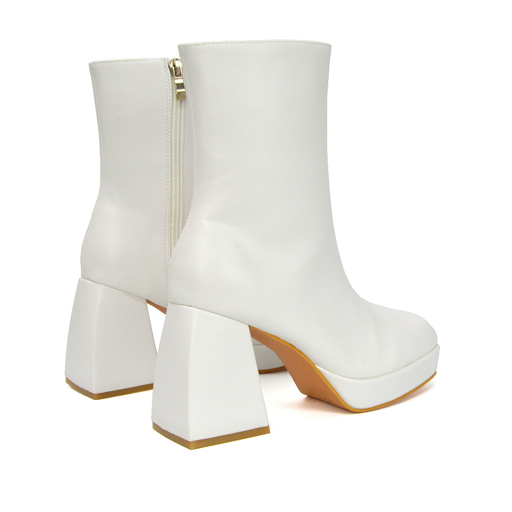 White UK 4 | EU 37 | US 6 | XY London