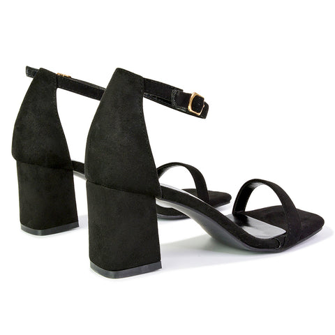 Black UK 3 | EU 36 | US 5 | XY London
