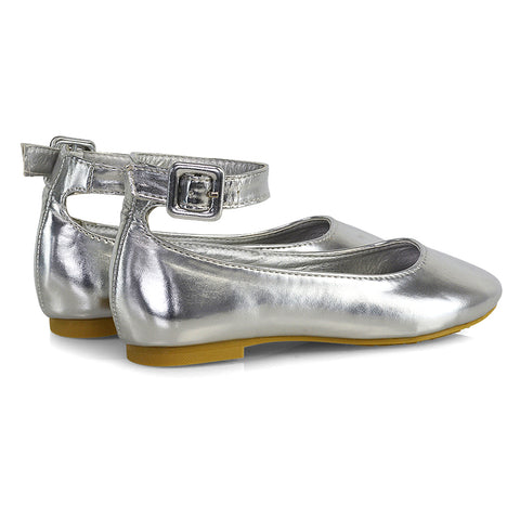 Silver UK 11 | EU 29 | US 12 | XY London