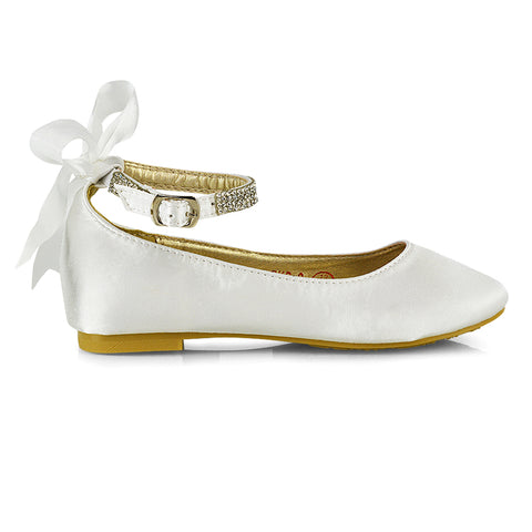 Ivory UK 11 | EU 29 | US 12 | XY London