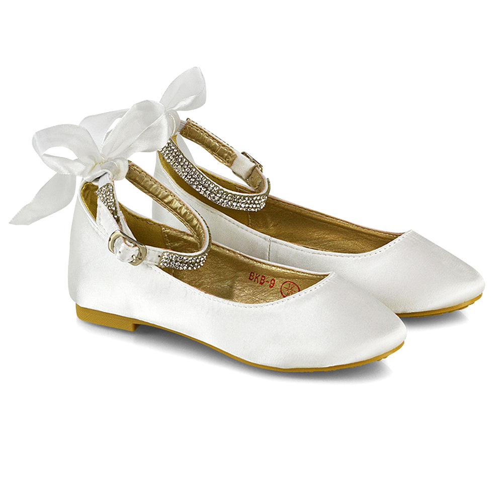 Ivory UK 10 | EU 28 | US 11 | XY London