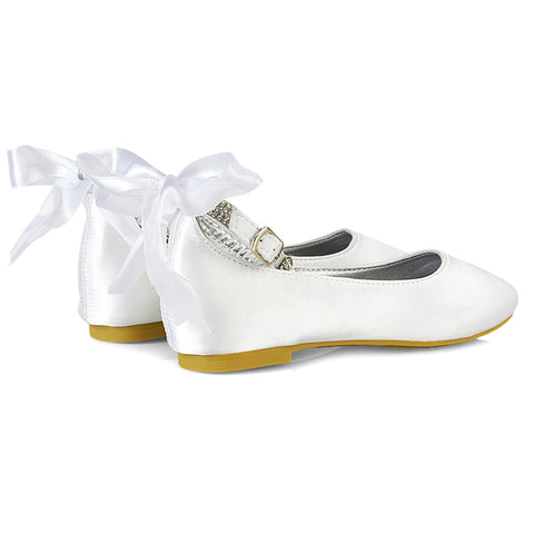White UK 1 | EU 33 | US 2 | XY London