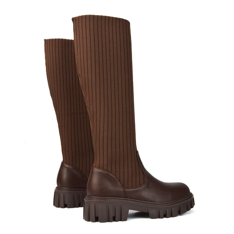 Brown UK 3 | EU 36 | US 5 | XY London
