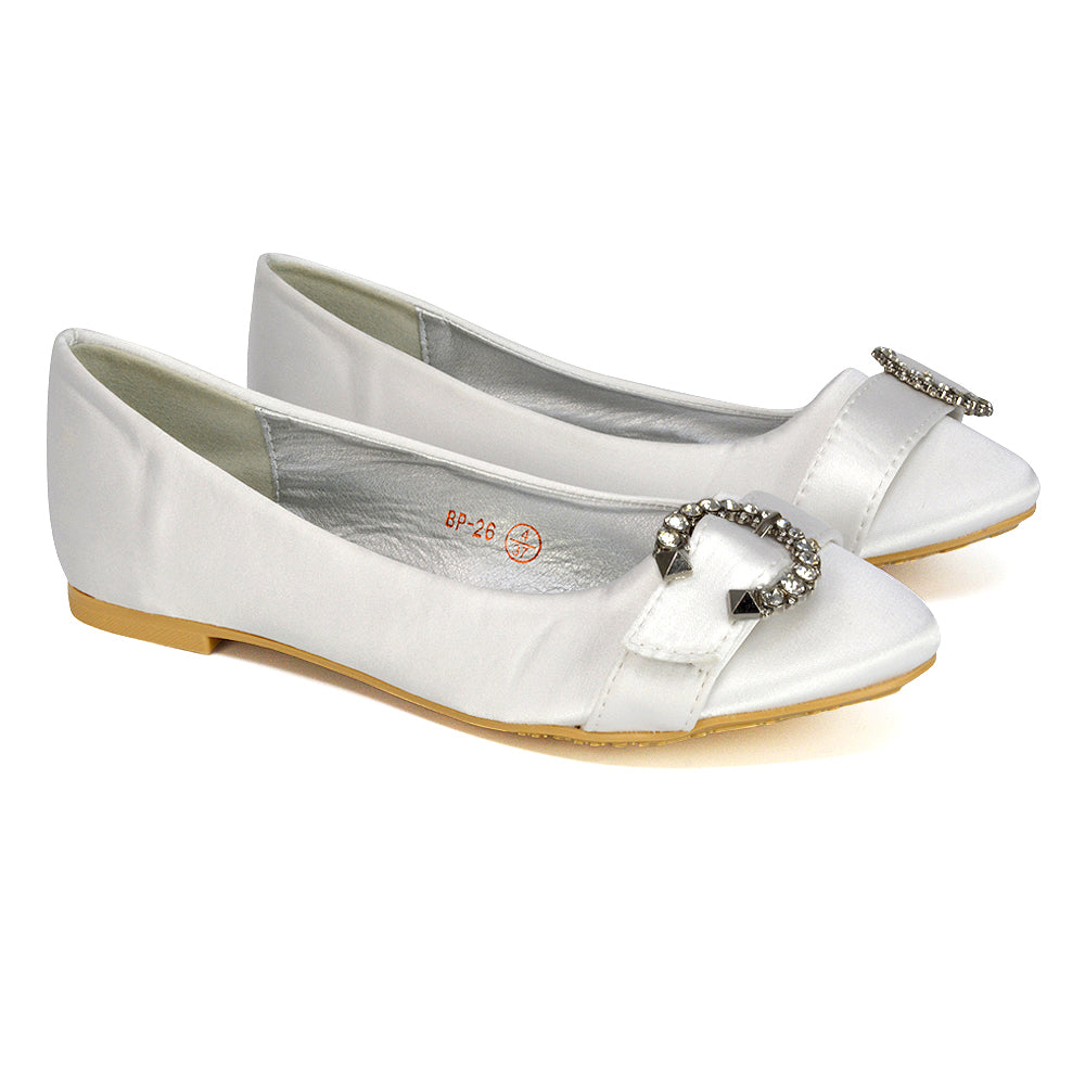 White UK 3 | EU 36 | US 5 | XY London