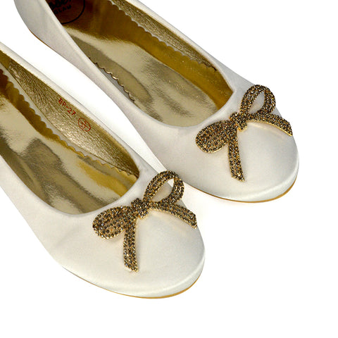 Ivory UK 3 | EU 36 | US 5 | XY London