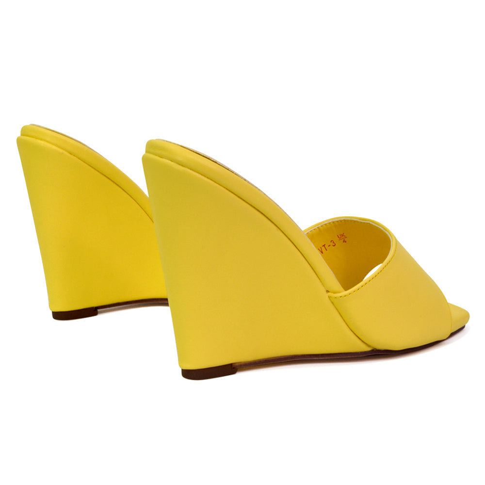 Yellow UK 5 | EU 38 | US 7 | XY London