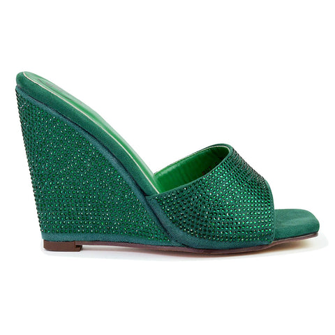 Green UK 3 | EU 36 | US 5 | XY London