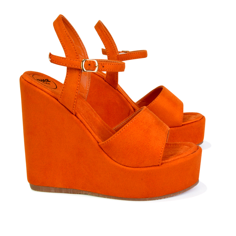 Orange UK 3 | EU 36 | US 5 | XY London