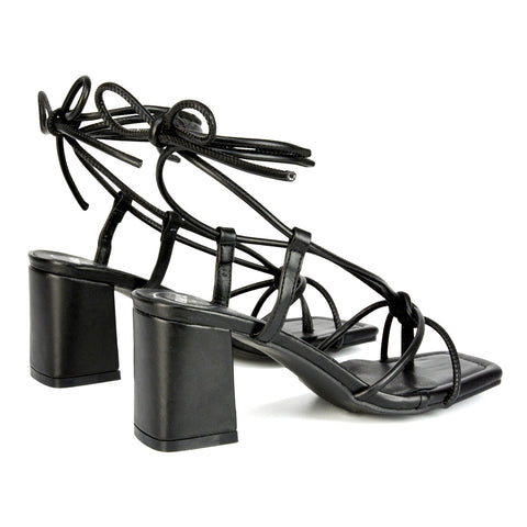 Black UK 6 | EU 39 | US 8 | XY London
