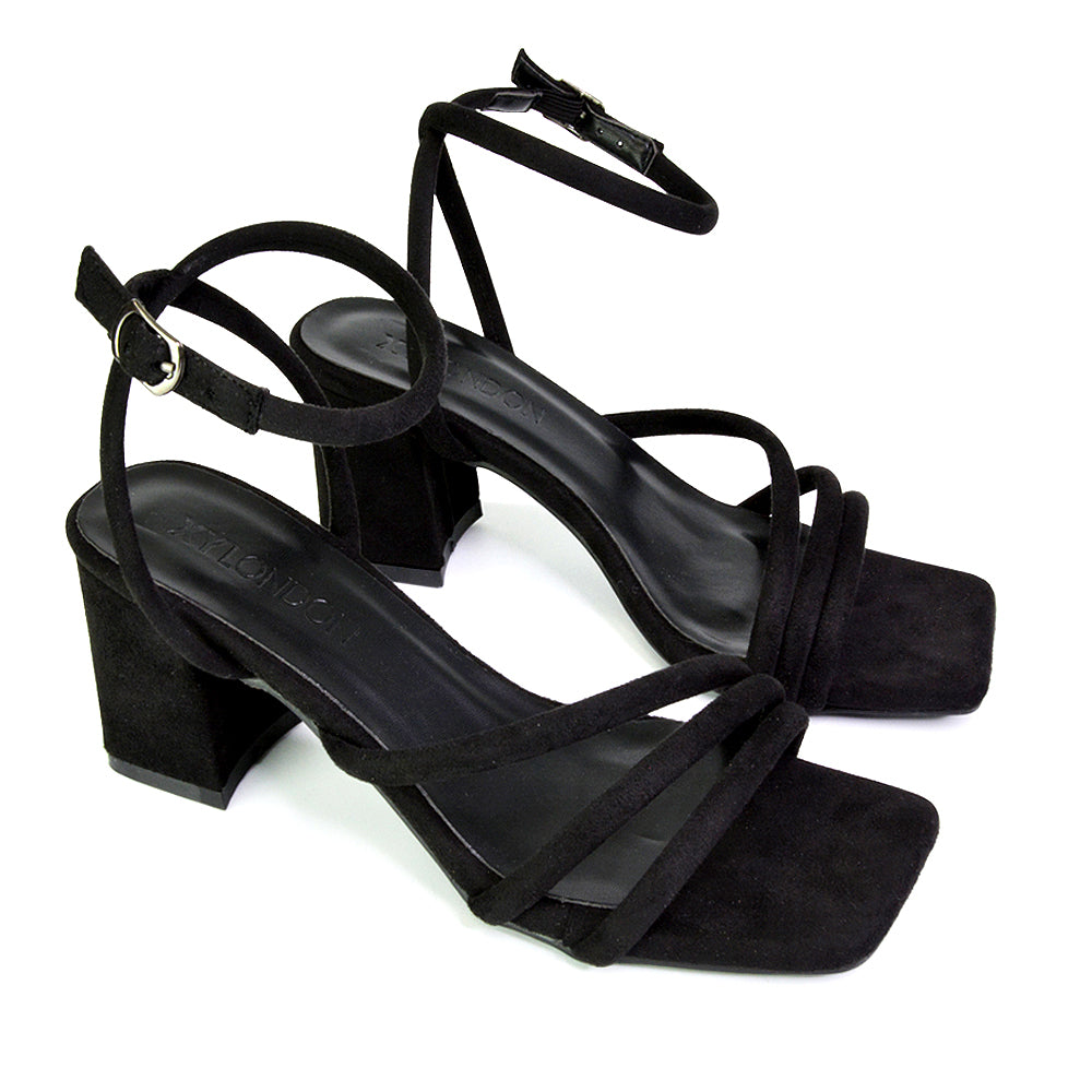 Black UK 3 | EU 36 | US 5 | XY London