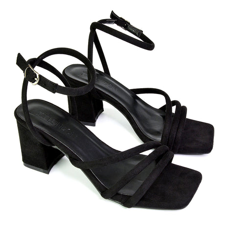 Black UK 3 | EU 36 | US 5 | XY London