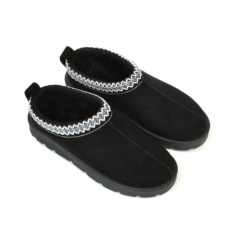 Black UK 6 | EU 39 | US 8 | XY London
