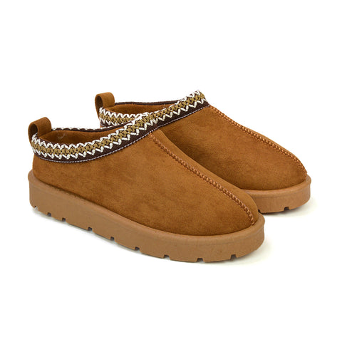 Beige UK 6 | EU 39 | US 8 | XY London