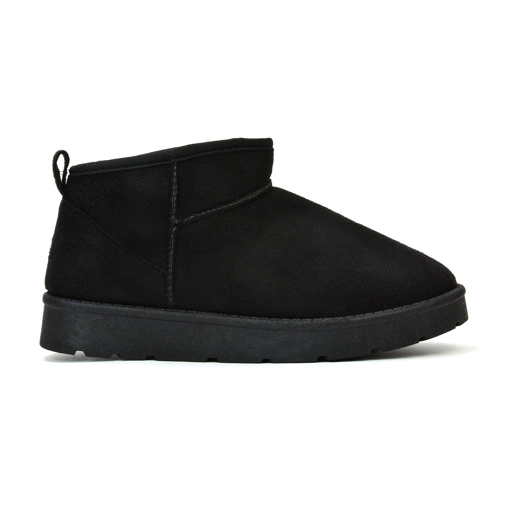 Black UK 4 | EU 37 | US 6 | XY London