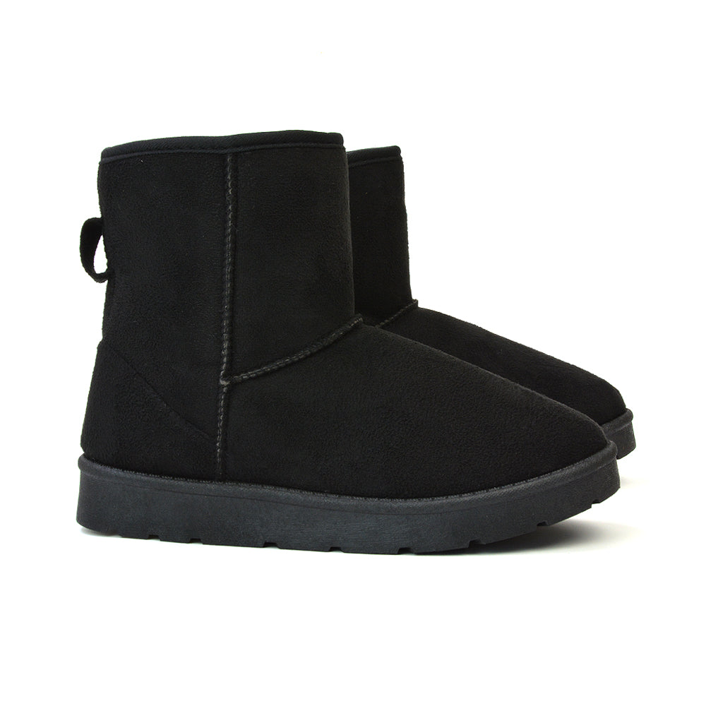 Black UK 6 | EU 39 | US 8 | XY London