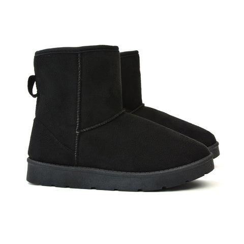 Black UK 6 | EU 39 | US 8 | XY London