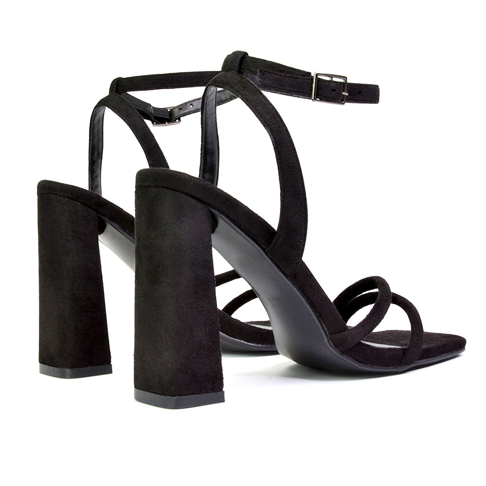 Black UK 3 | EU 36 | US 5 | XY London