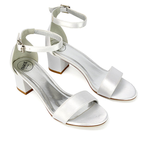 White UK 3 | EU 36 | US 5 | XY London