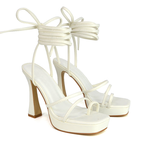 White UK 6 | EU 39 | US 8 | XY London