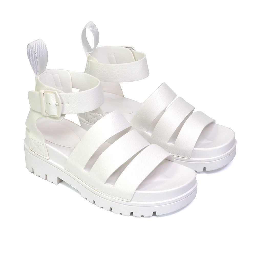 White UK 3 | EU 36 | US 5 | XY London