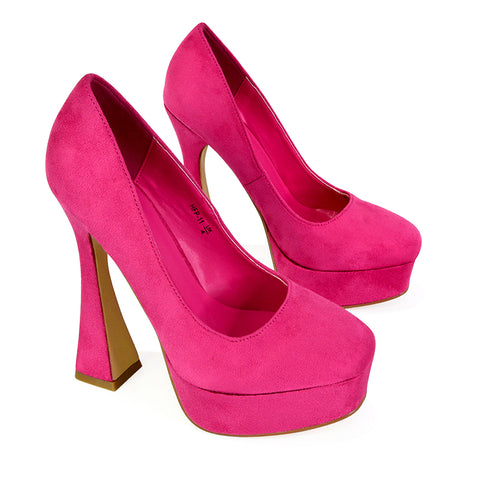Pink UK 7 | EU 40 | US 9 | XY London