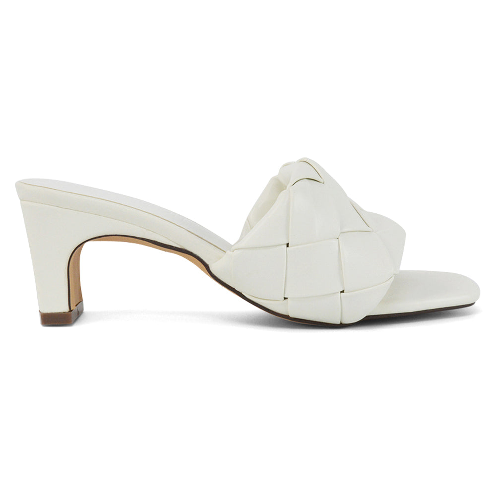 White UK 4 | EU 37 | US 6 | XY London