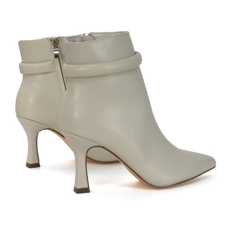Nude UK 7 | EU 40 | US 9 | XY London