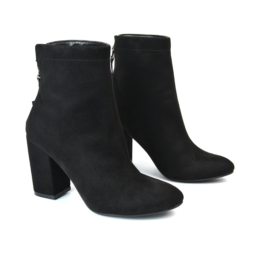 Black UK 6 | EU 39 | US 8 | XY London