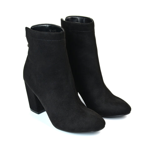 Black UK 6 | EU 39 | US 8 | XY London