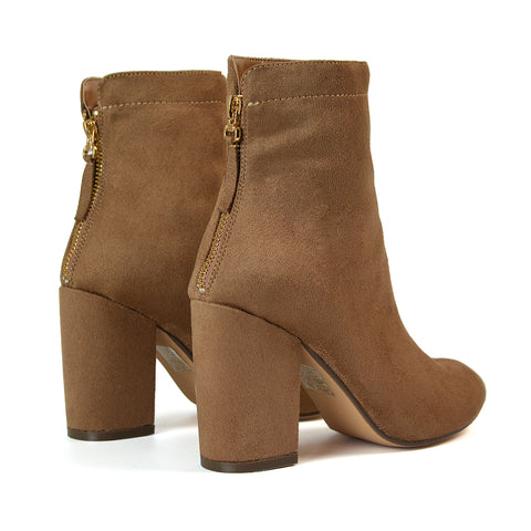 Nude UK 7 | EU 40 | US 9 | XY London
