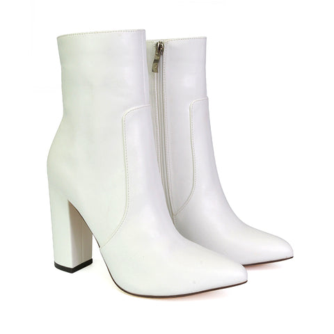 White UK 4 | EU 37 | US 6 | XY London