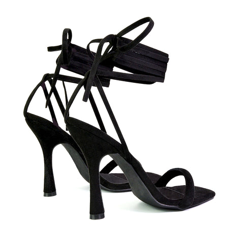 Black UK 3 | EU 36 | US 5 | XY London