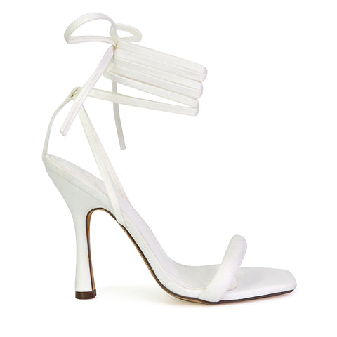 White UK 3 | EU 36 | US 5 | XY London
