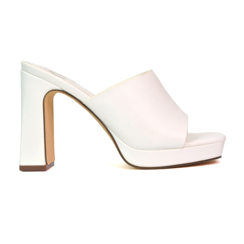 White UK 4 | EU 37 | US 6 | XY London