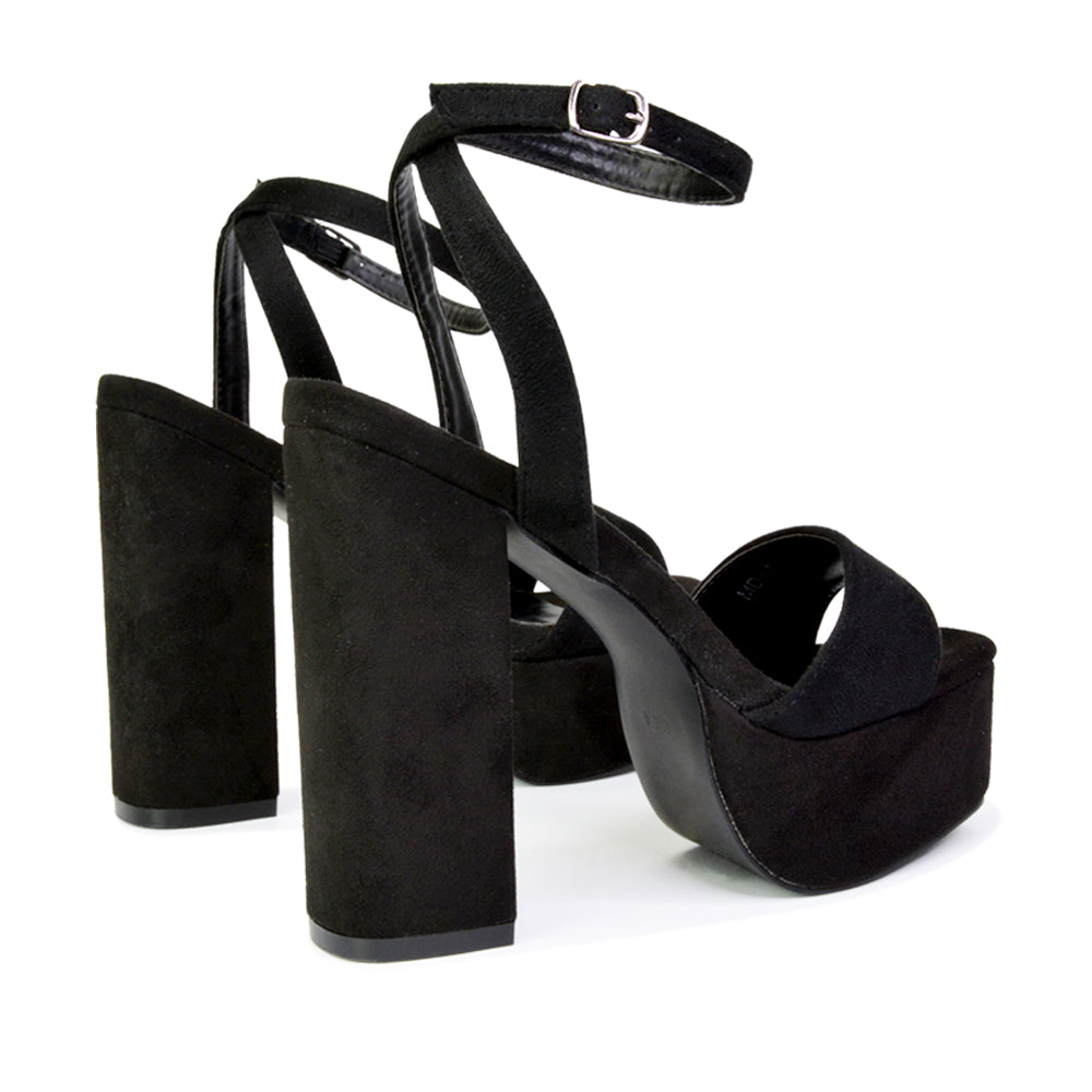 Black UK 3 | EU 36 | US 5 | XY London