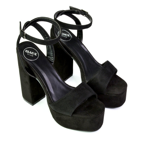 Black UK 6 | EU 39 | US 8 | XY London