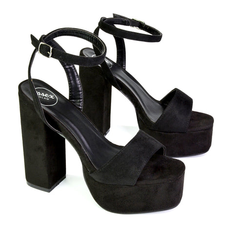 Black UK 3 | EU 36 | US 5 | XY London