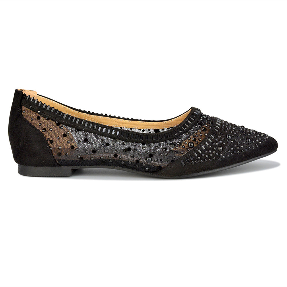 Black UK 4 | EU 37 | US 6 | XY London