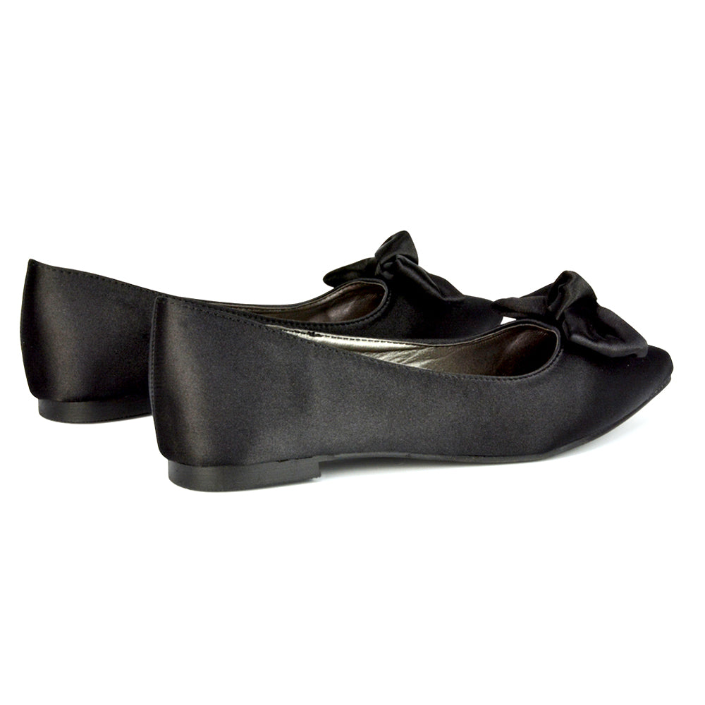 Black UK 6 | EU 39 | US 8 | XY London