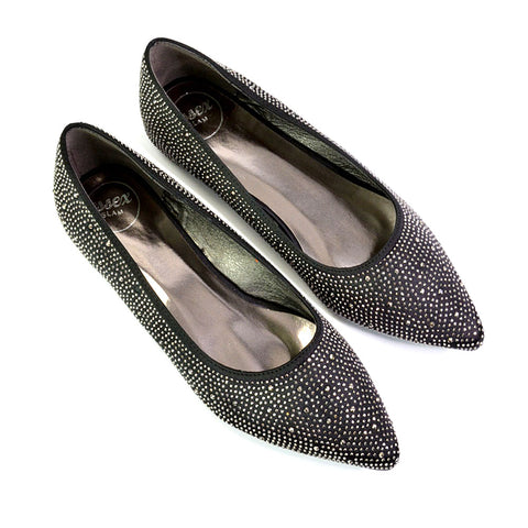 Black UK 3 | EU 36 | US 5 | XY London