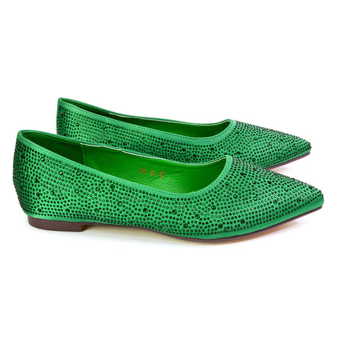 Green UK 4 | EU 37 | US 6 | XY London