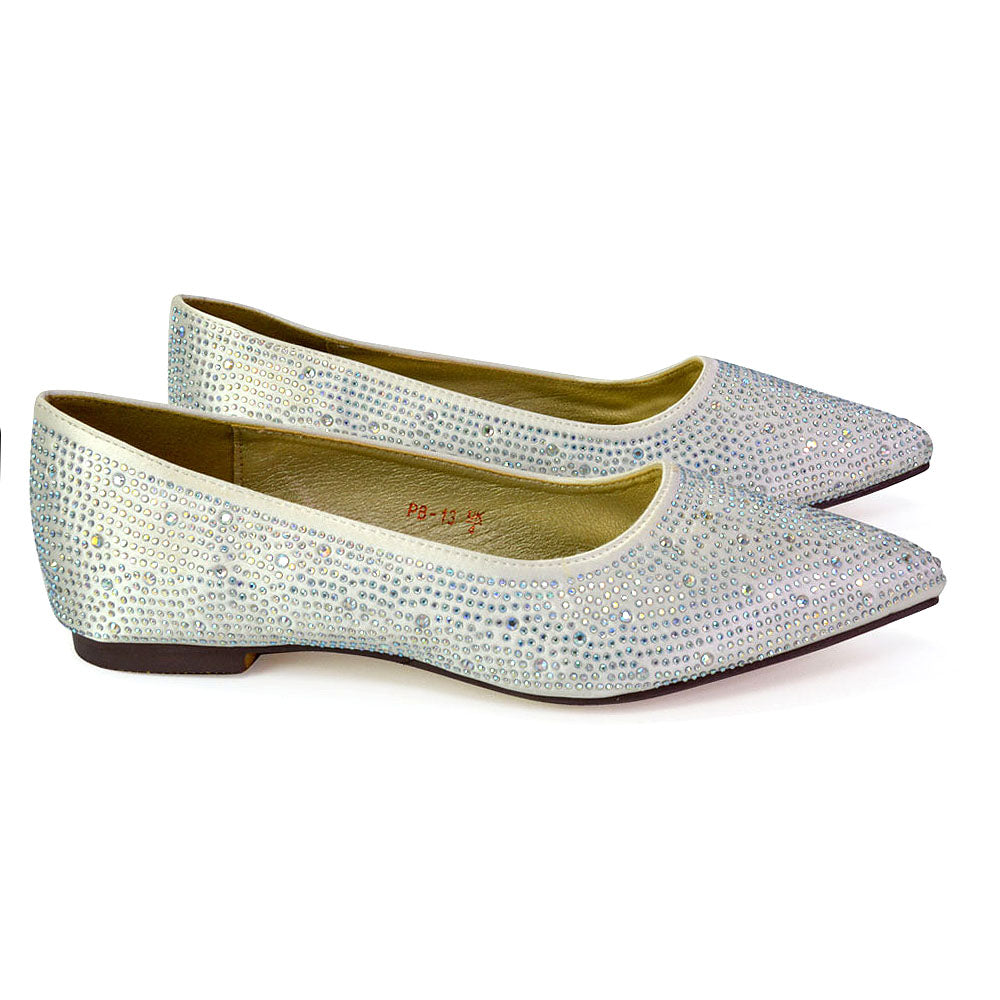 Ivory UK 6 | EU 39 | US 8 | XY London