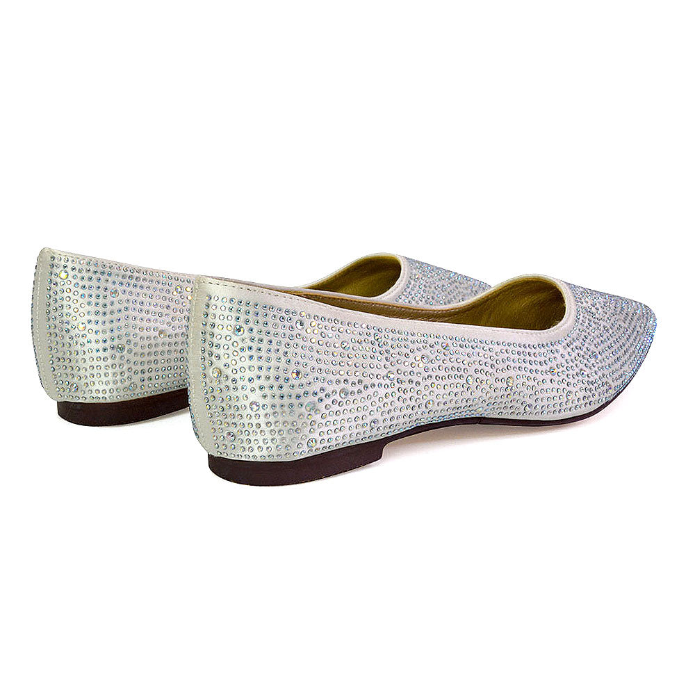 Ivory UK 6 | EU 39 | US 8 | XY London