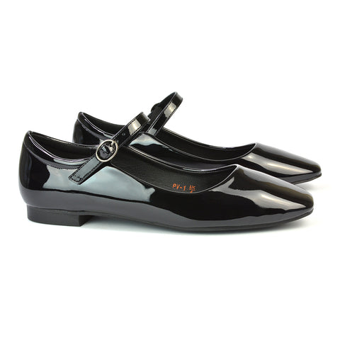 Black Patent UK 3 | EU 36 | US 5 | XY London