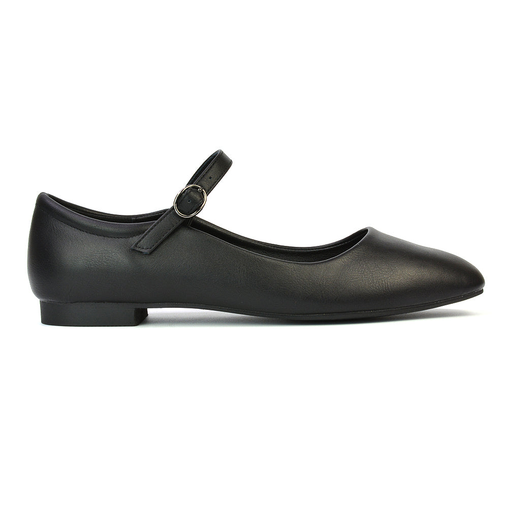 Black Synthetic Leather UK 7 | EU 40 | US 9 | XY London