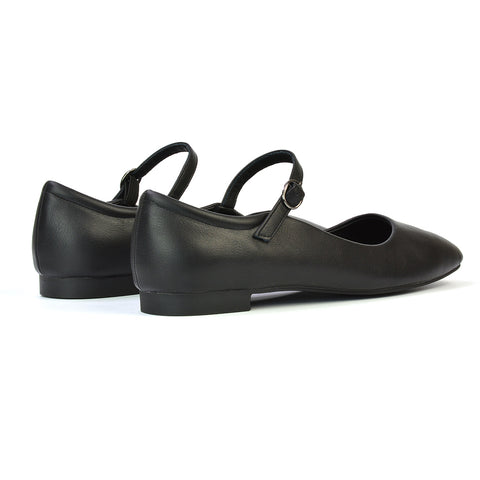 Black Synthetic Leather UK 6 | EU 39 | US 8 | XY London