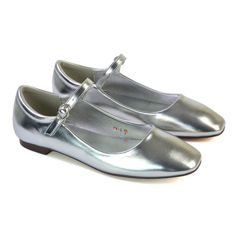 Silver UK 3 | EU 36 | US 5 | XY London