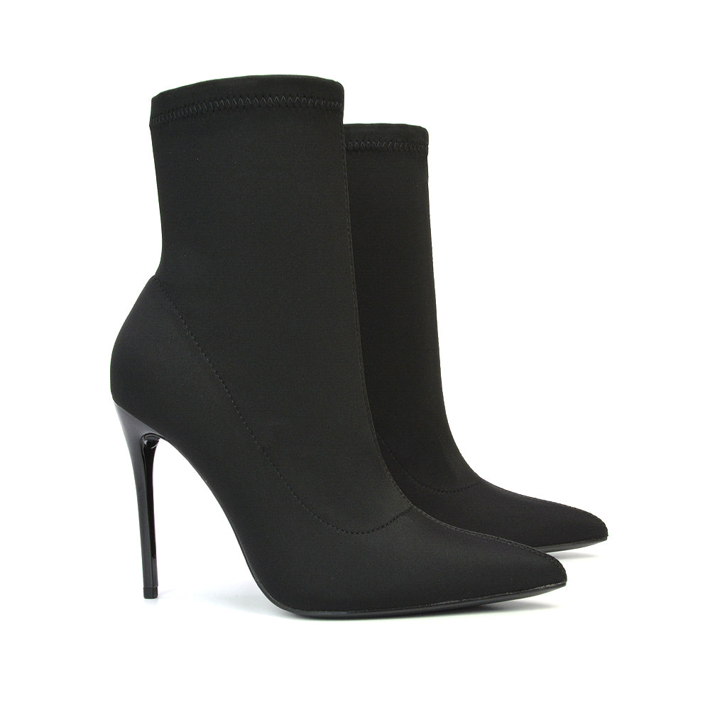 Black UK 3 | EU 36 | US 5 | XY London